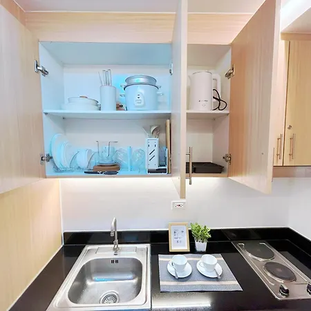 Imi\'S Staycation - Shore 2 Residences Tower 3