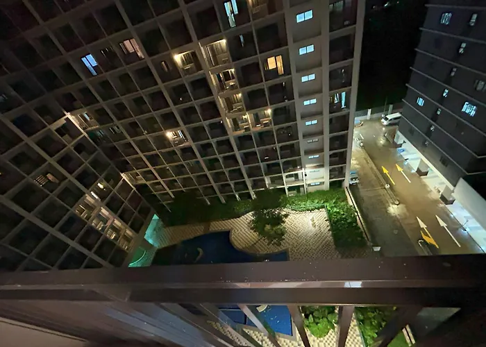 Imi's Staycation - Shore 2 Residences Tower 3 4*