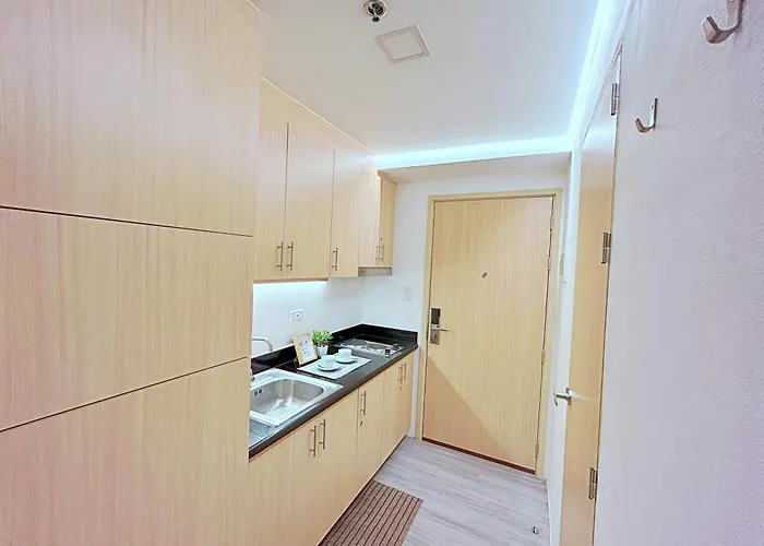 Imi's Staycation - Shore 2 Residences Tower 3 Aparthotel Manila