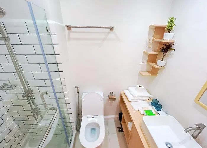 Imi's Staycation - Shore 2 Residences Tower 3 4* Manila